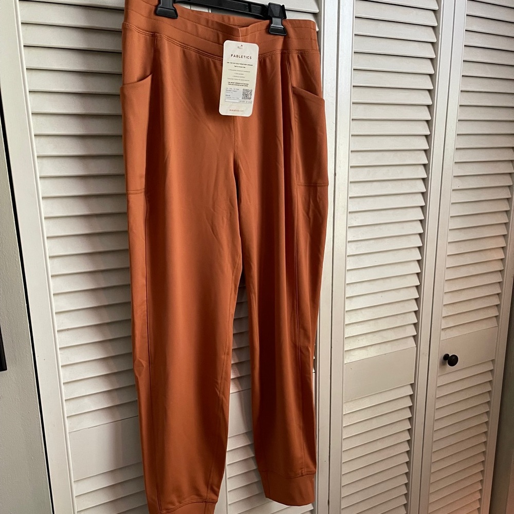 Fabletics On-The-Go Cold Weather Jogger
